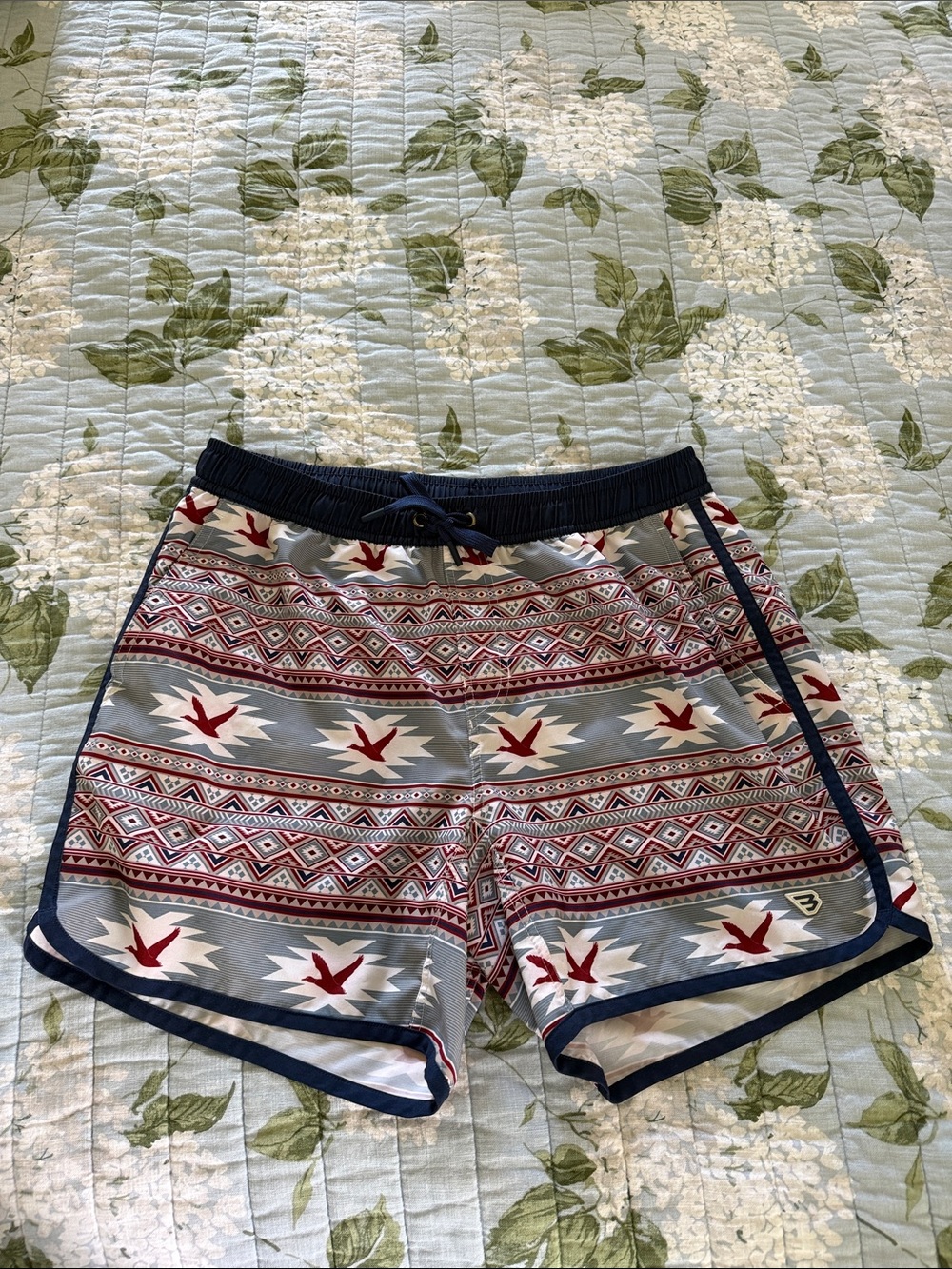 Burlebo men’s swim/athletic shorts. Lined. EUC. Size Medium